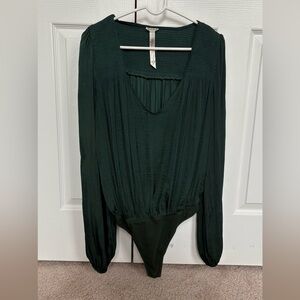 FREE PEOPLE SZ MEDIUM Elegant Green Women's Bodysuit